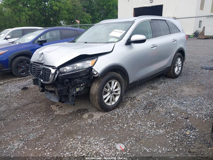 2019 KIA SORENTO auction photo 2