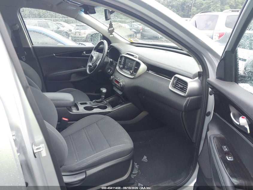 2019 KIA SORENTO auction photo 5