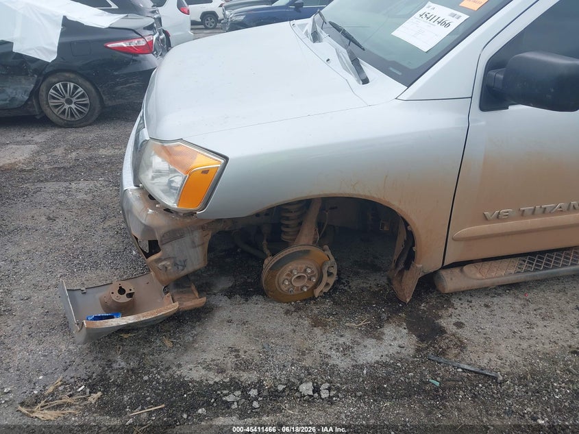 2013 NISSAN TITAN auction photo 6