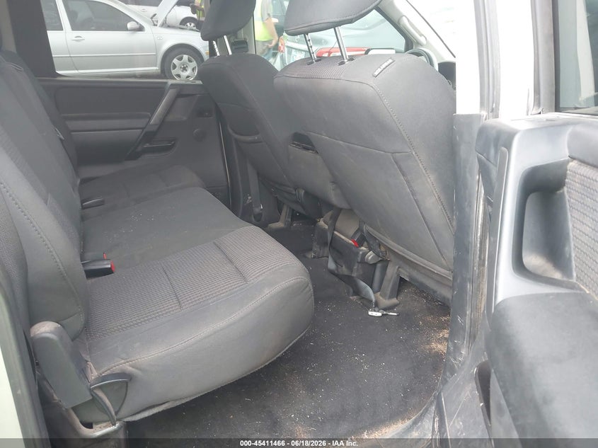2013 NISSAN TITAN auction photo 8