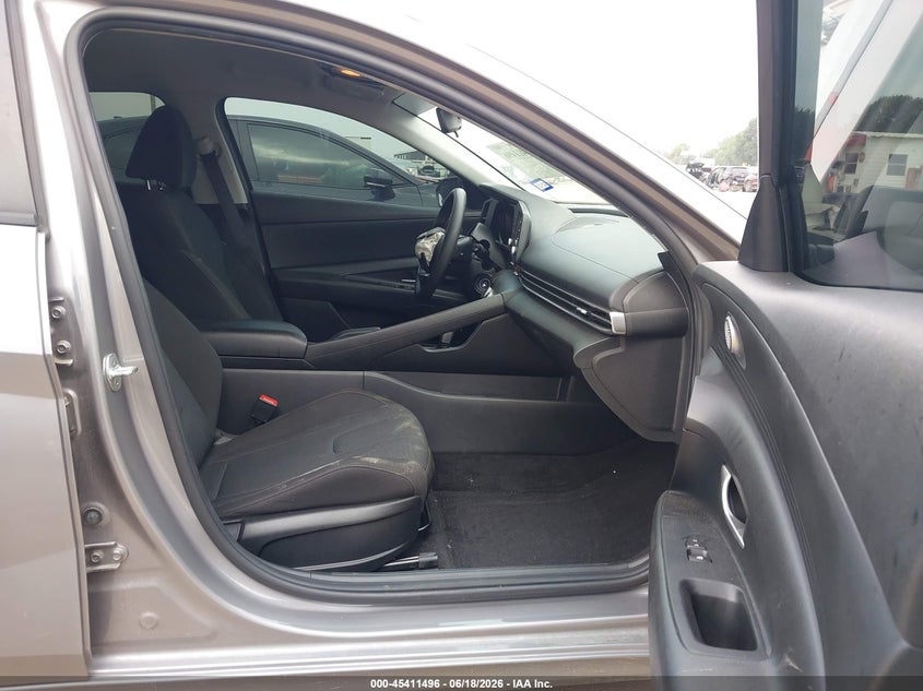 AtlanticExpress - Hyundai Elantra