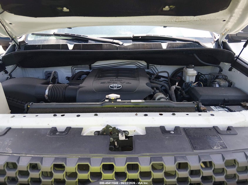 TOYOTA TUNDRA - zdjęcie 10