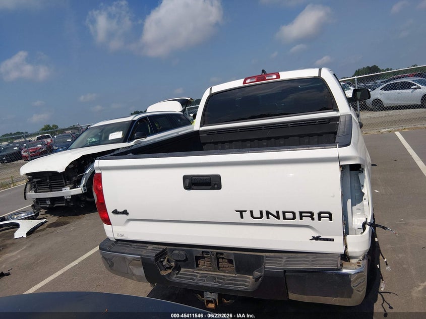 TOYOTA TUNDRA - zdjęcie 16