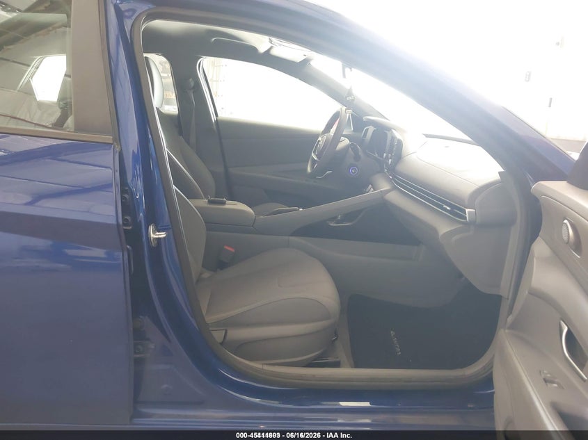 AtlanticExpress - Hyundai Elantra