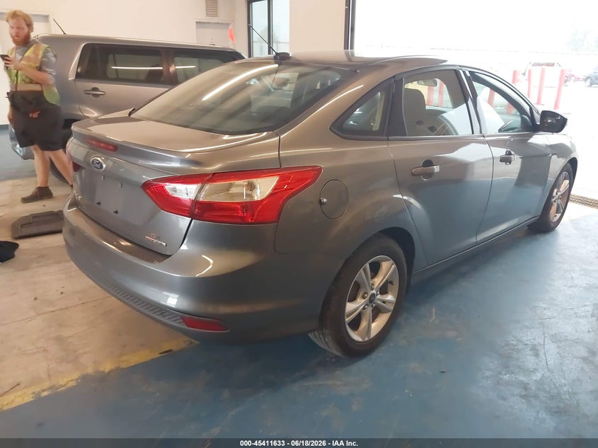 2014 FORD FOCUS auction photo 4