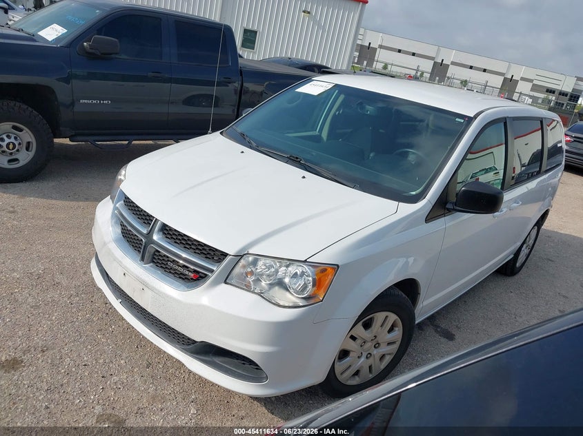 2C4RDGBG5JR254843 2018 Dodge Grand Caravan Se photo 1