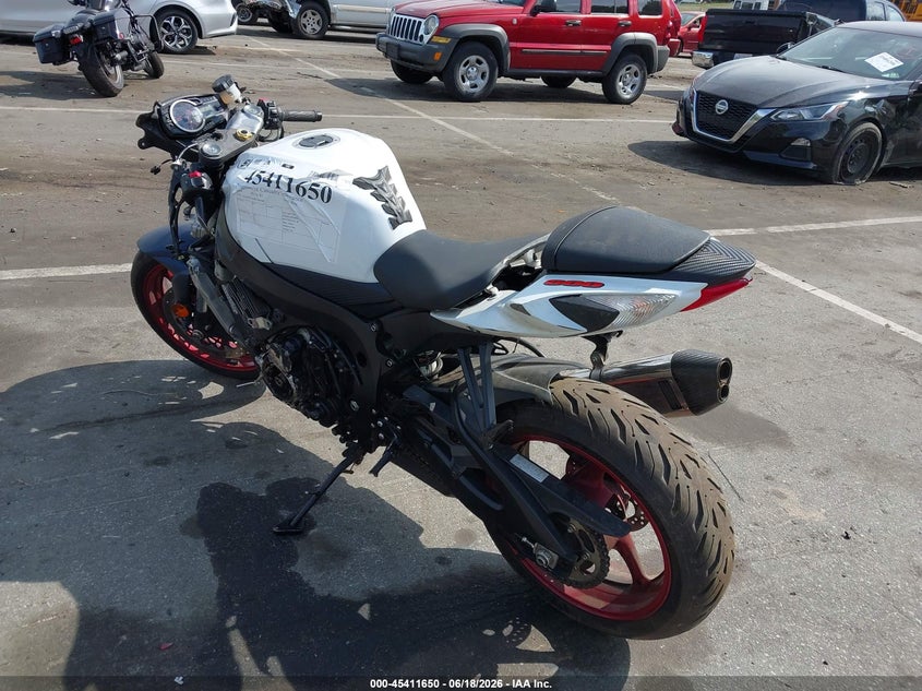 2024 SUZUKI GSX-R600 auction photo 3