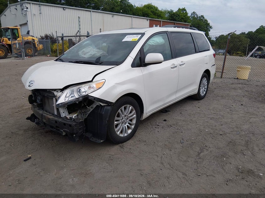 2017 Toyota Sienna Xle Premium 8 Passenger 5TDYZ3DC1HS819073 photo 1