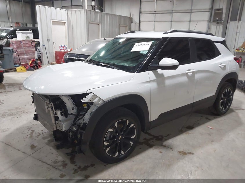 VIN KL79MPS22PB049182 2023 CHEVROLET TRAILBLAZER FWD LT