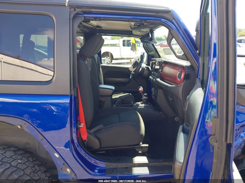 2019 JEEP WRANGLER auction photo 5