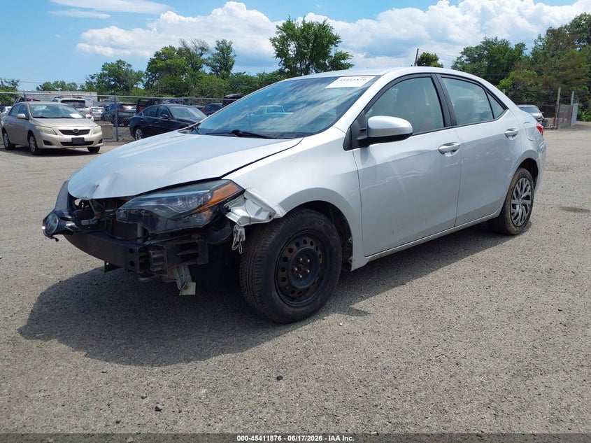 2018 Toyota Corolla Le 2T1BURHE3JC979392 photo 1