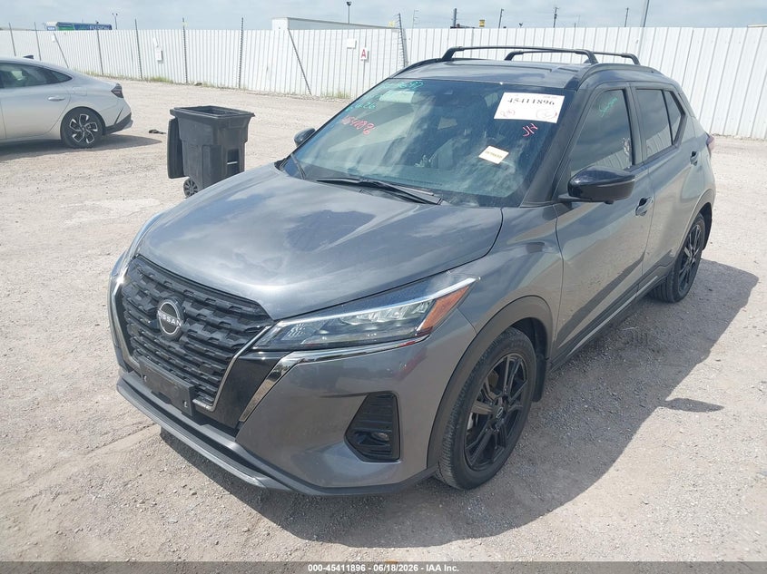 2023 NISSAN KICKS auction photo 2
