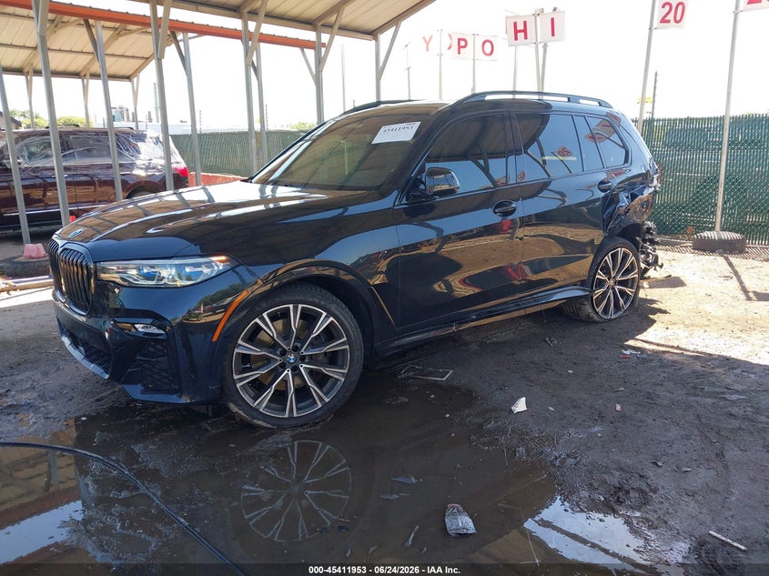 2022 BMW X7 auction photo 2