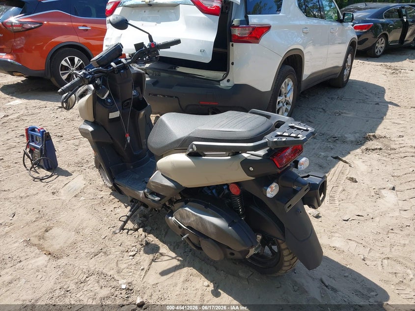 2025 YAMAHA YW125 auction photo 3