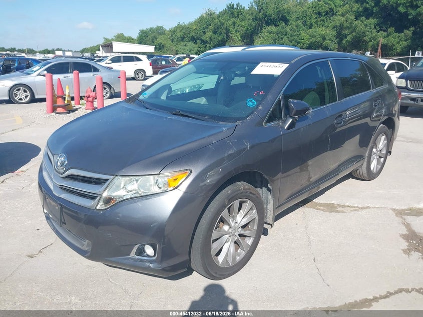 2015 TOYOTA VENZA auction photo 2