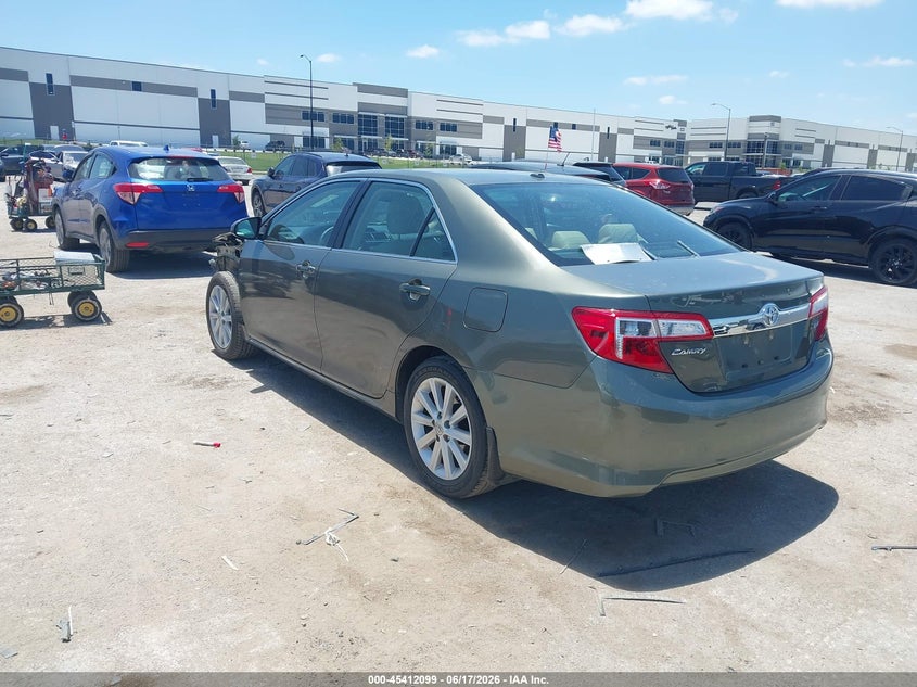 2012 TOYOTA CAMRY auction photo 3