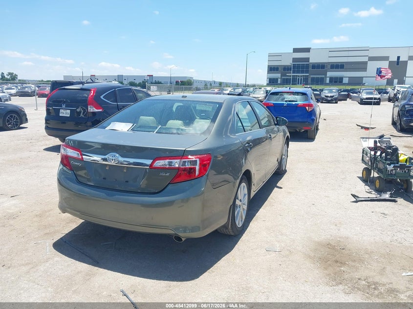 2012 TOYOTA CAMRY auction photo 4