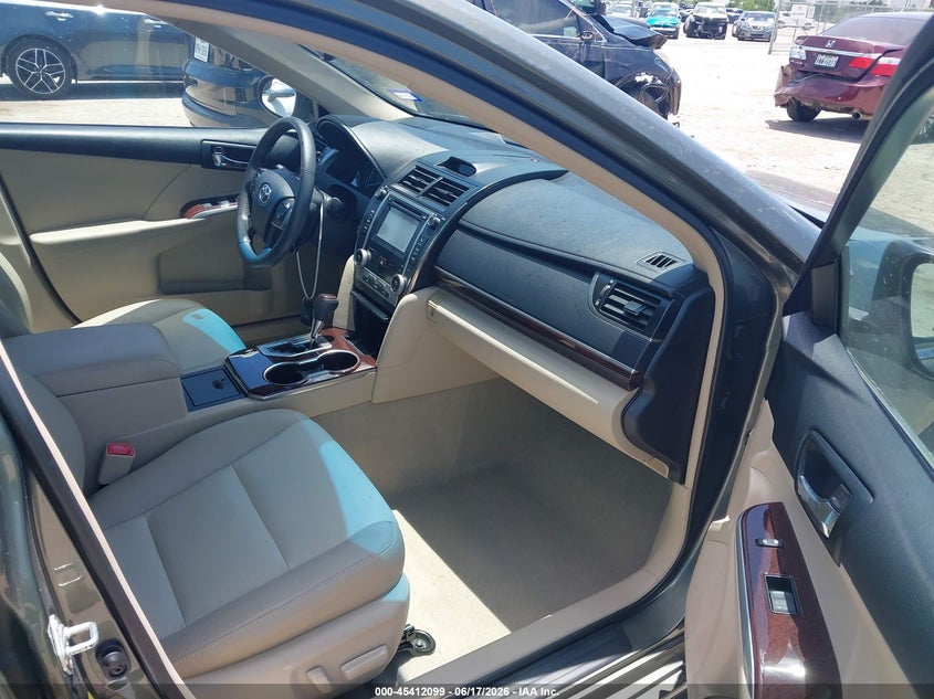 2012 TOYOTA CAMRY auction photo 5