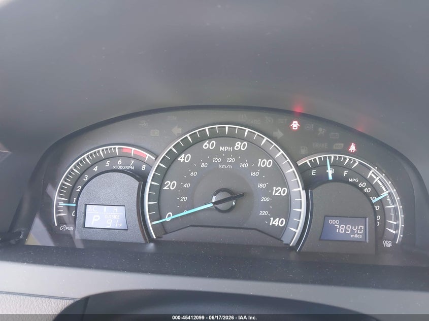 2012 TOYOTA CAMRY auction photo 7