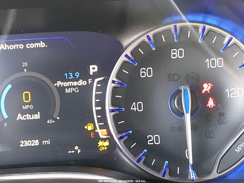 2025 CHRYSLER PACIFICA auction photo 7