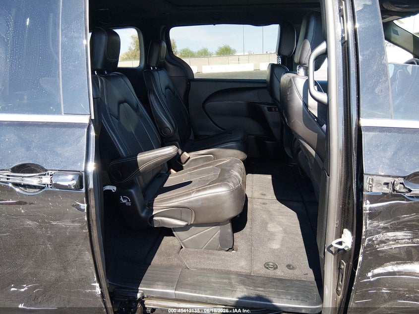 2025 CHRYSLER PACIFICA auction photo 8