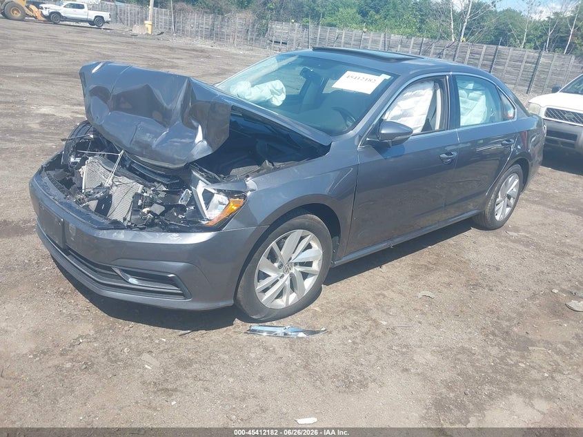 2018 Volkswagen Passat 2.0t Se 1VWBA7A3XJC013116 photo 1