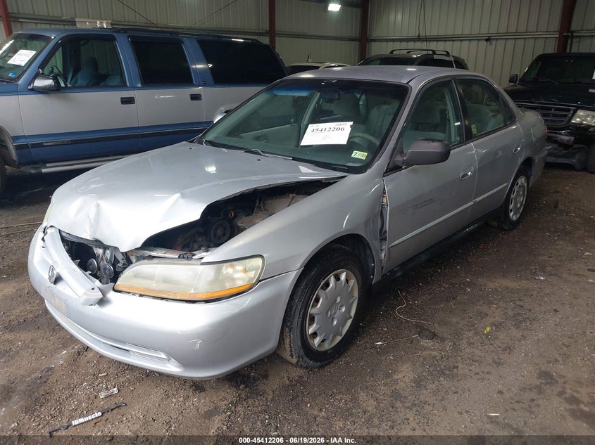 1HGCG56421A015175 2001 Honda Accord 2.3 Lx photo 1