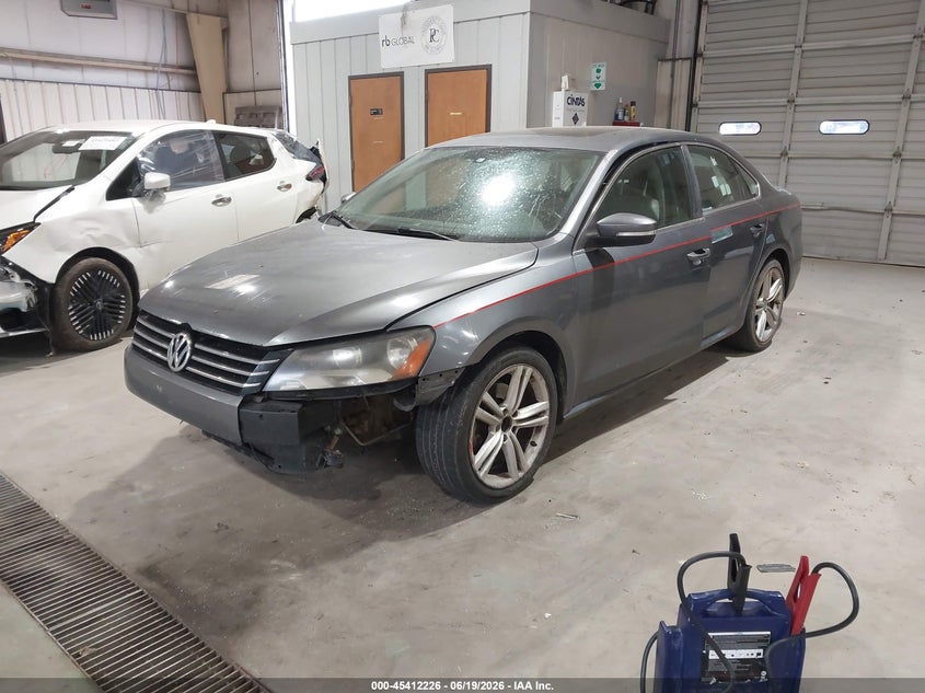2014 VOLKSWAGEN PASSAT auction photo 2
