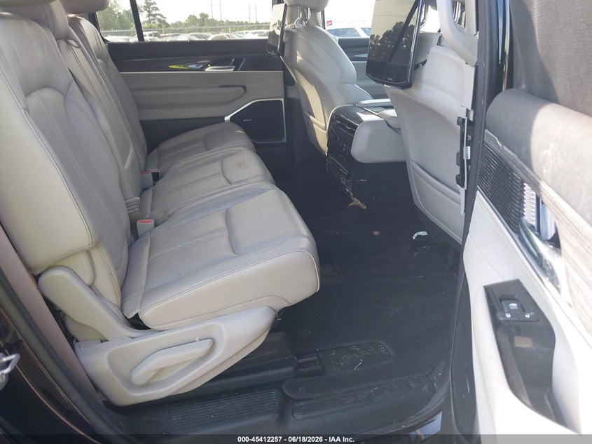 2022 Jeep Wagoneer Series Ii 4X4 VIN: 1C4SJVBT5NS108247 Lot: 45412257