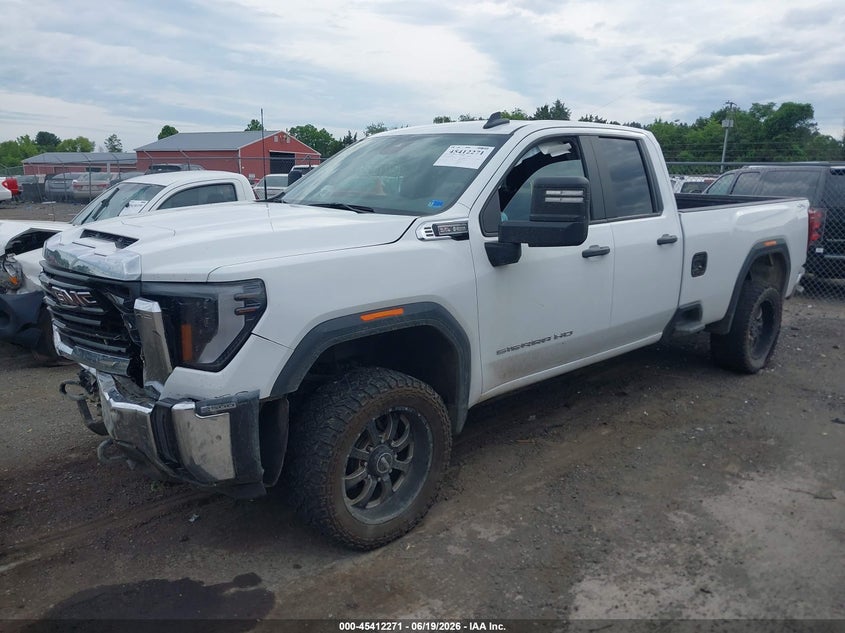 2024 GMC SIERRA 2500HD auction photo 2