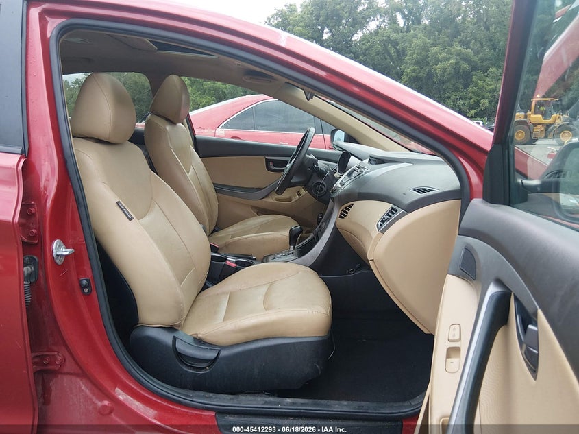 2013 HYUNDAI ELANTRA auction photo 5