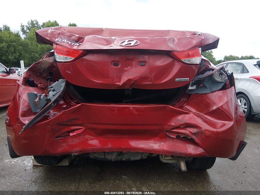 2013 HYUNDAI ELANTRA auction photo 6