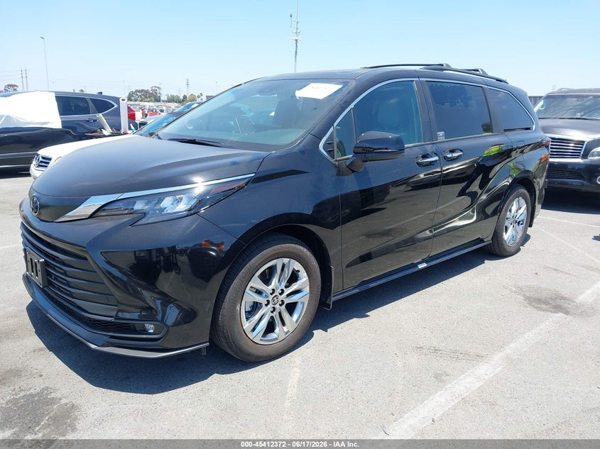 AtlanticExpress - Toyota Sienna