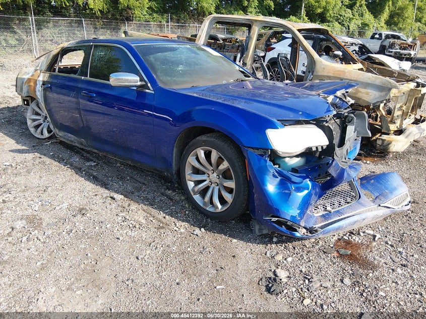 Vin: 2c3ccaag0jh315582, lot: 45910414, chrysler 300 touring 2018 img_1