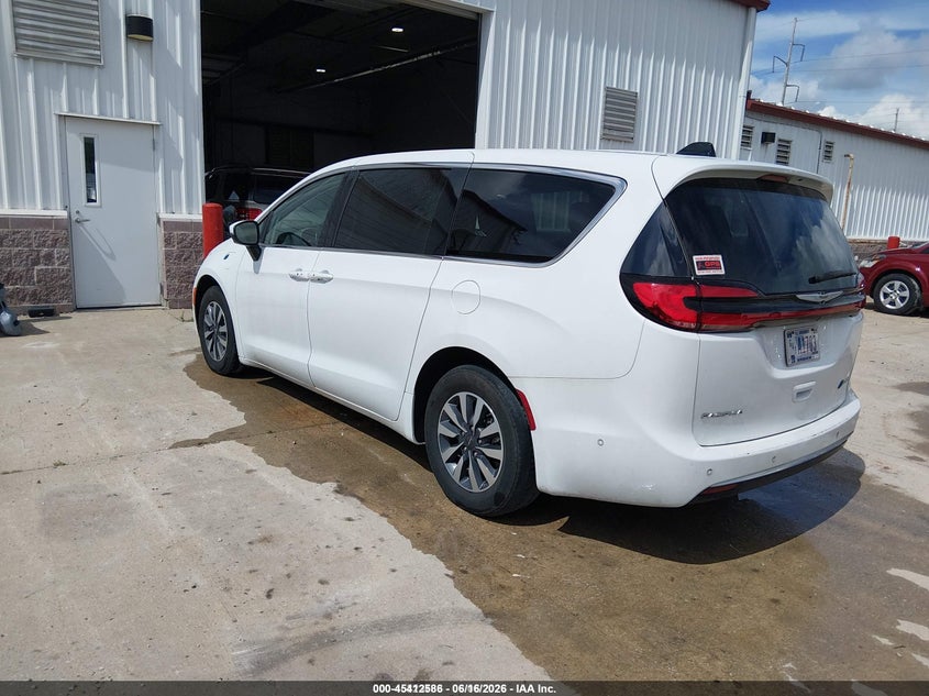 2023 CHRYSLER PACIFICA HYBRID auction photo 3