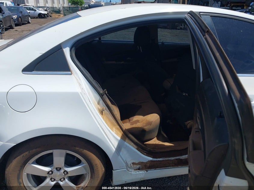 2012 CHEVROLET CRUZE auction photo 8