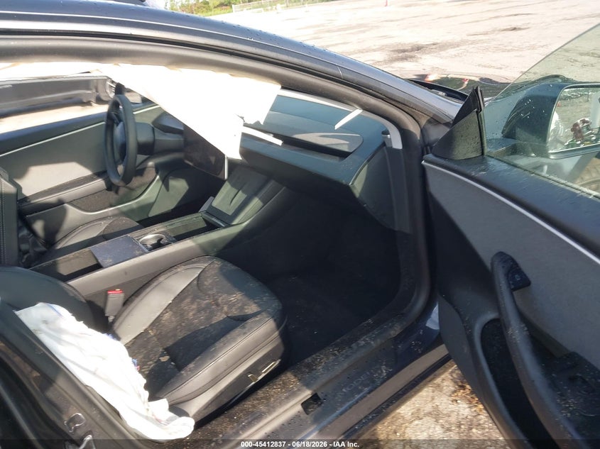2024 TESLA MODEL 3 auction photo 5