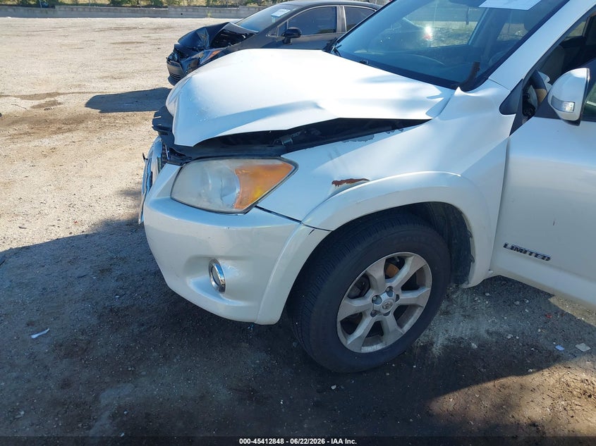 2011 TOYOTA RAV4 auction photo 6