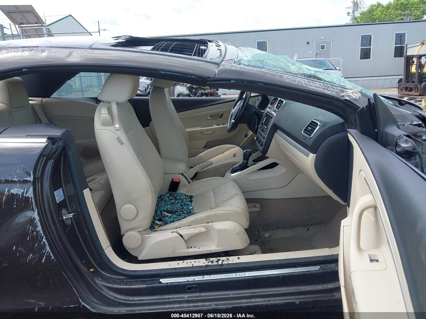 2016 VOLKSWAGEN EOS CABRIO 2.0L I-4 DI, DOHC, VVT, TURBO, 200HP