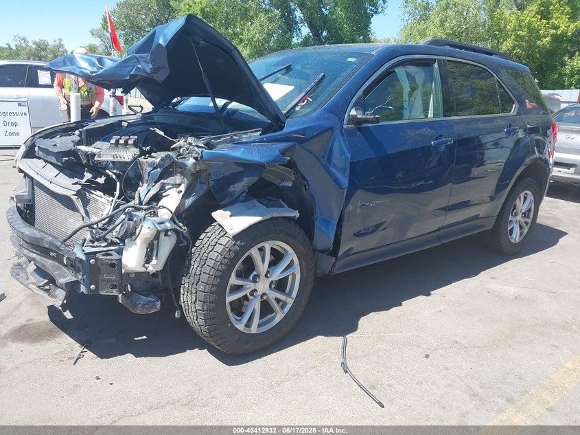 2017 CHEVROLET EQUINOX auction photo 2