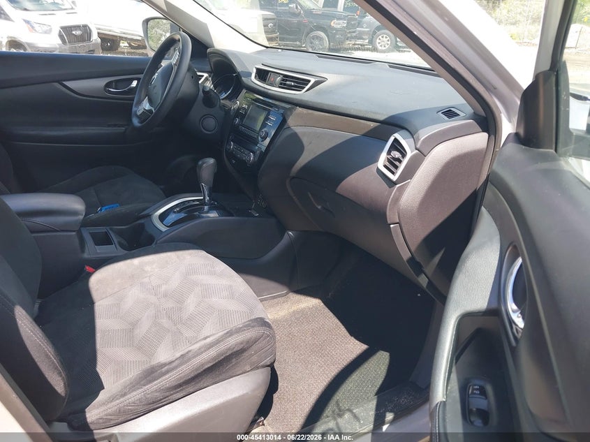 2016 NISSAN ROGUE auction photo 5