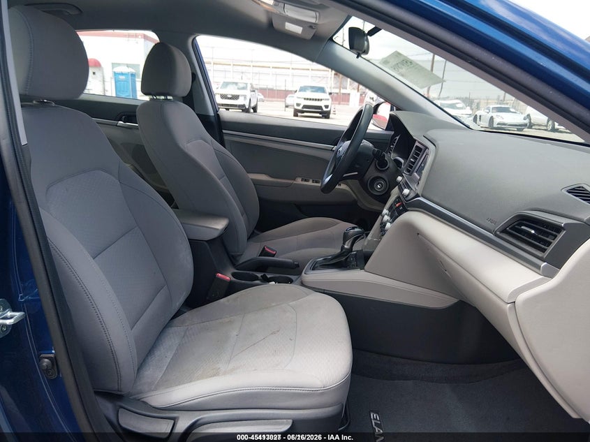 AtlanticExpress - Hyundai Elantra
