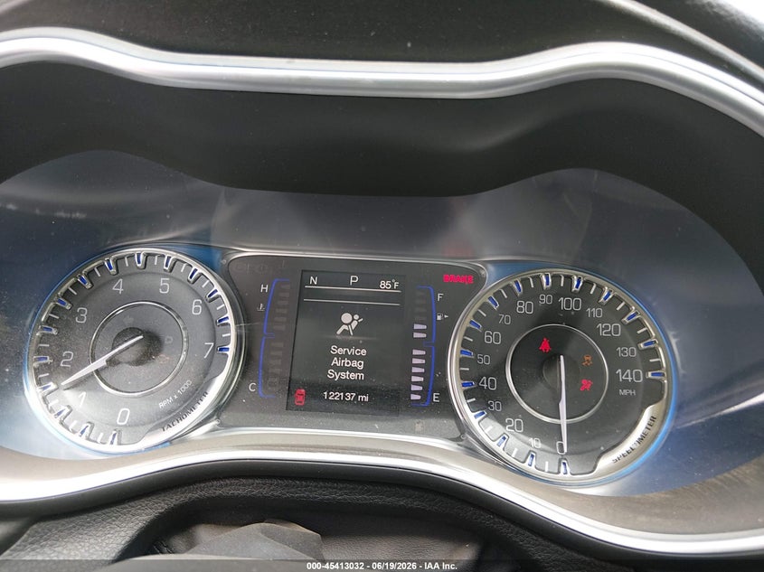 2015 Chrysler 200 Limited VIN: 1C3CCCAB5FN720867 Lot: 45413032