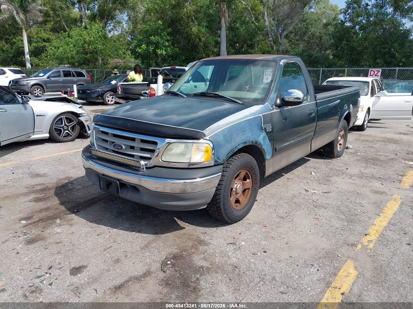 2002 Ford F-150 Xl/Xlt 1FTRF17W02NA48545 photo 1