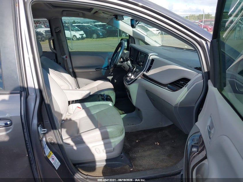 2017 TOYOTA SIENNA VAN 3.5L V-6 DI, DOHC, VVT, 296HP