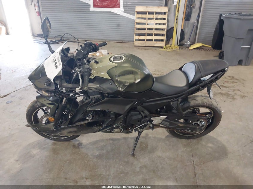 2024 Kawasaki Ex650 R VIN: ML5EXER17RDAC4112 Lot: 45413358