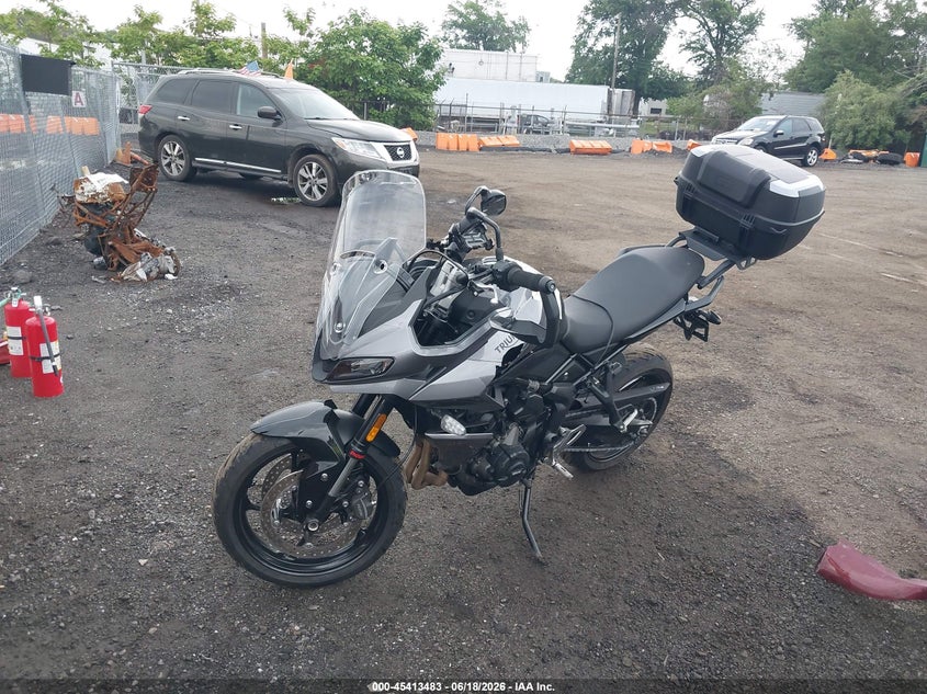 2022 TRIUMPH MOTORCYCLE TIGER auction photo 2