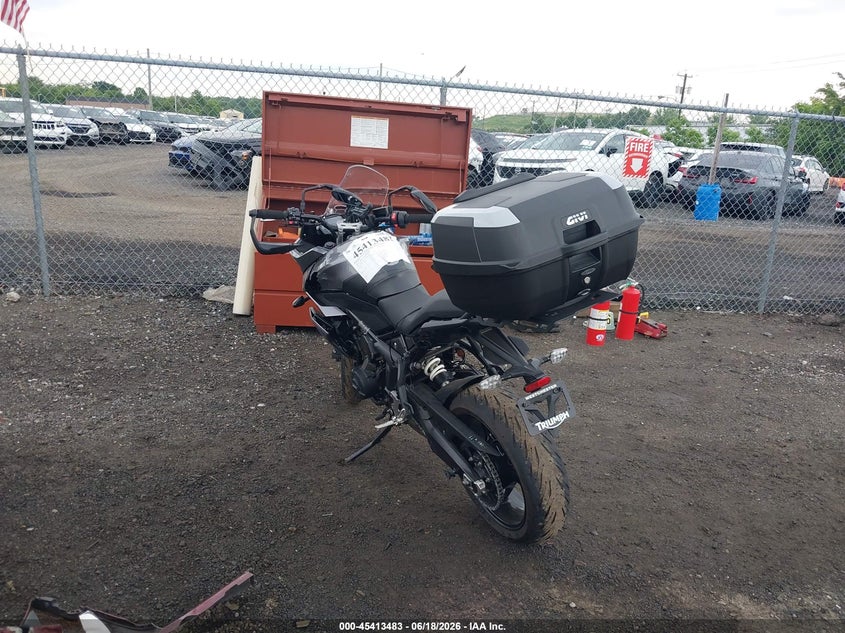 2022 TRIUMPH MOTORCYCLE TIGER auction photo 3