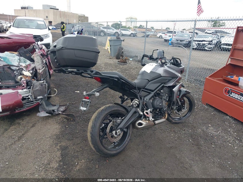 2022 TRIUMPH MOTORCYCLE TIGER auction photo 4