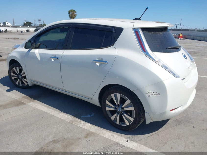 AtlanticExpress - Nissan Leaf
